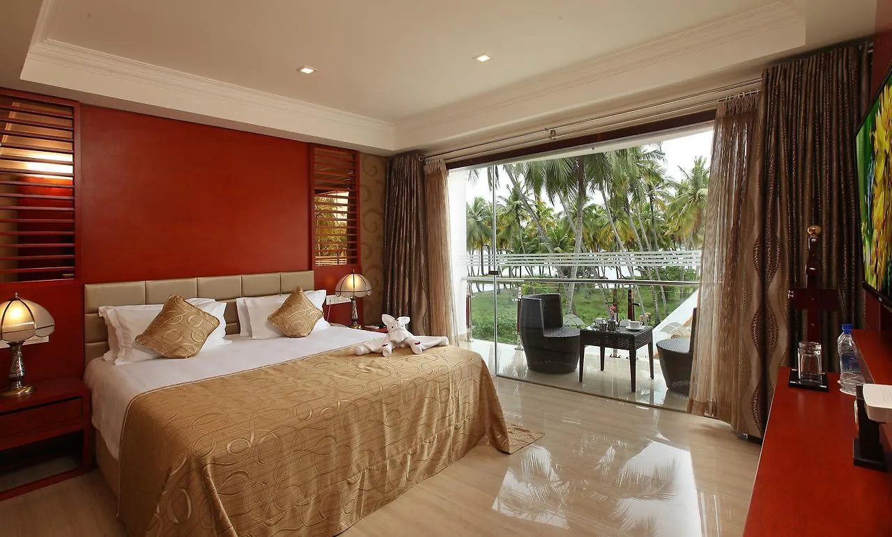 ***** Hotel Lake Palace Trivandrum Vettutura India