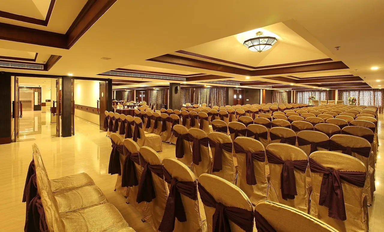 Lake Palace Trivandrum Vettutura 5*,