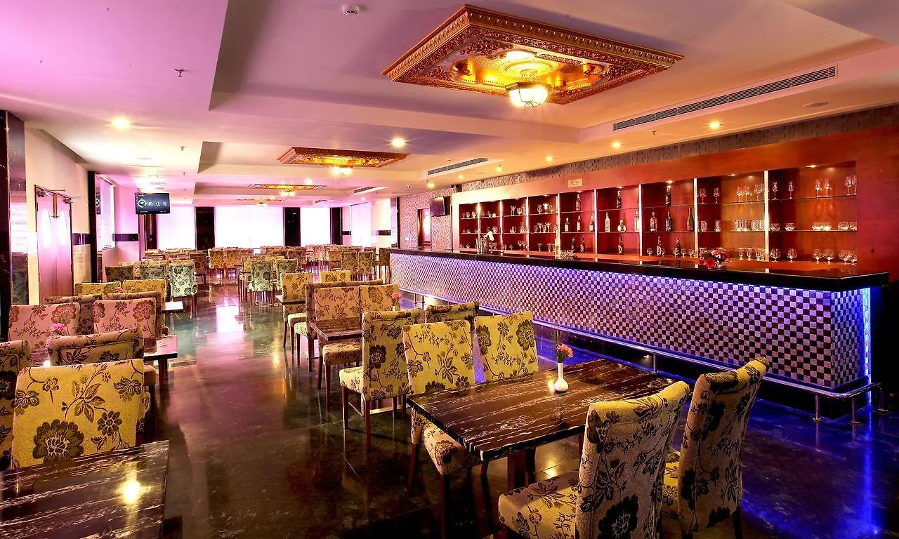 Lake Palace Trivandrum Vettutura Hotel