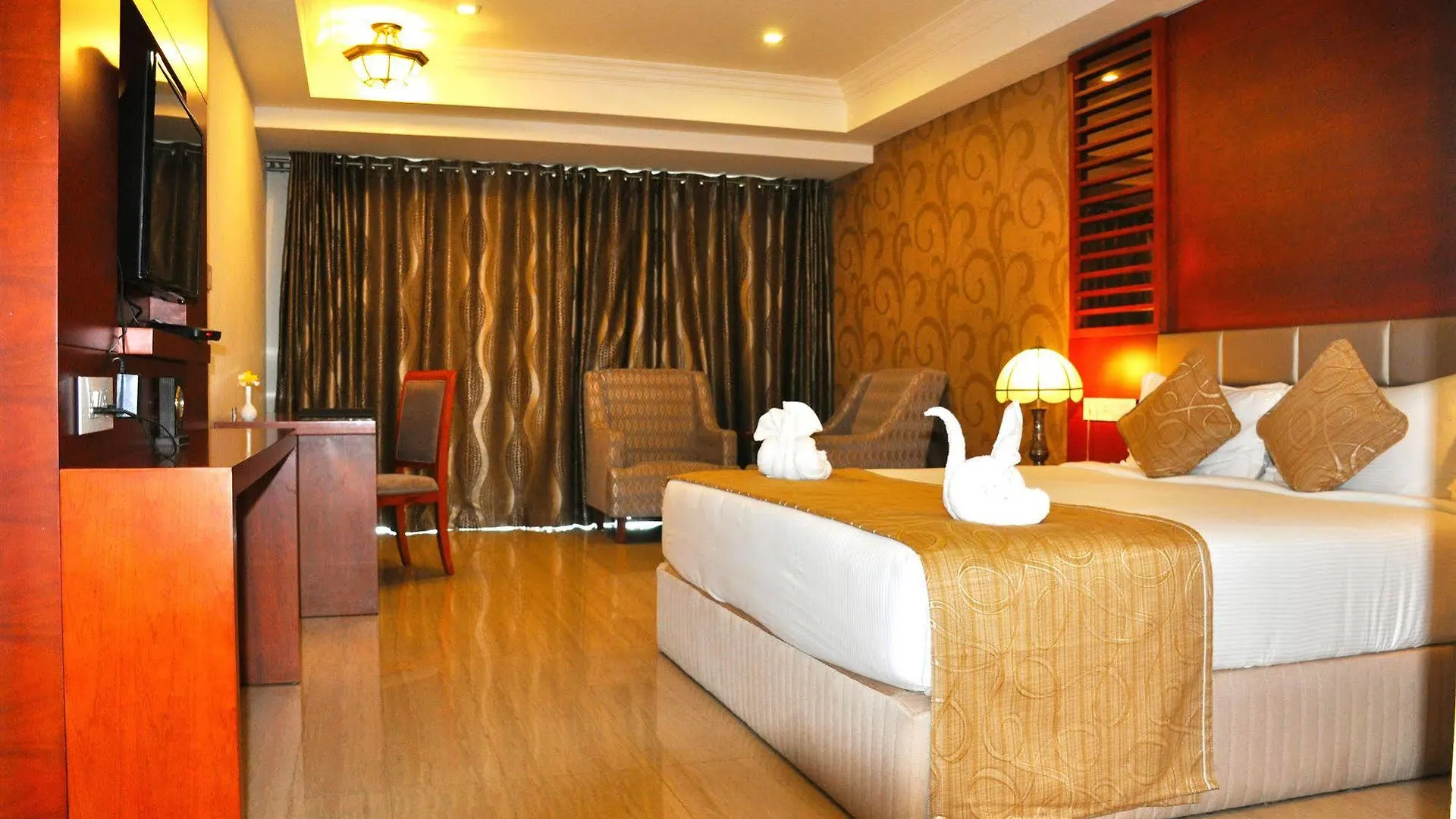 Lake Palace Trivandrum Vettutura